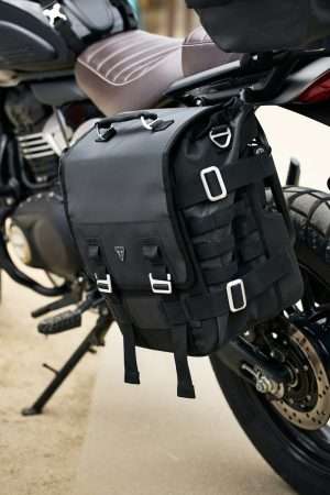 triumph-speed-400-Top-box-pannier-and-tank-bag-accessories