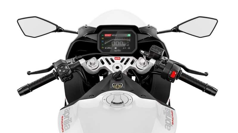 Aprilia RS 457 cockpit